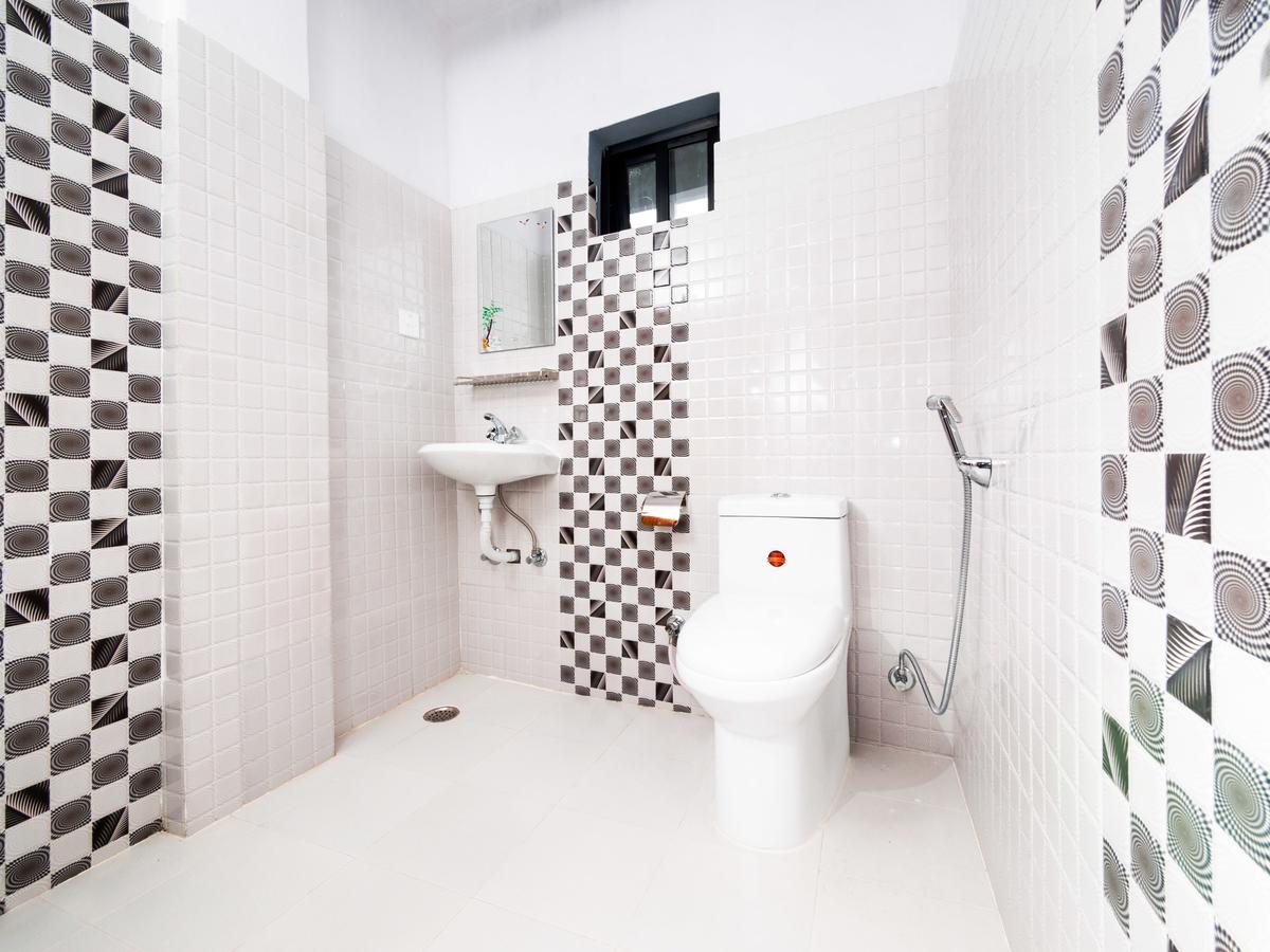 Hotel Sunflower Pokhara Bagian luar foto