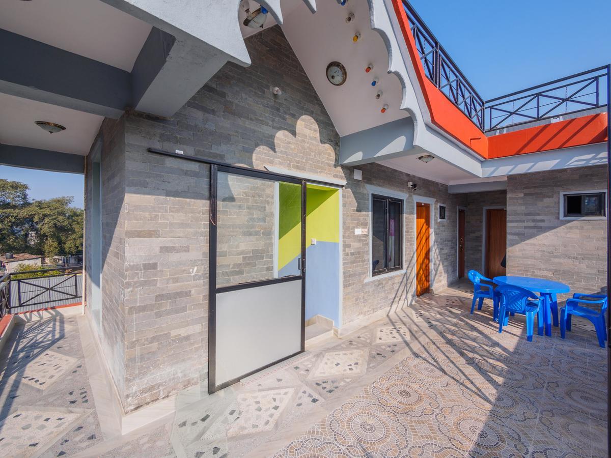 Hotel Sunflower Pokhara Bagian luar foto