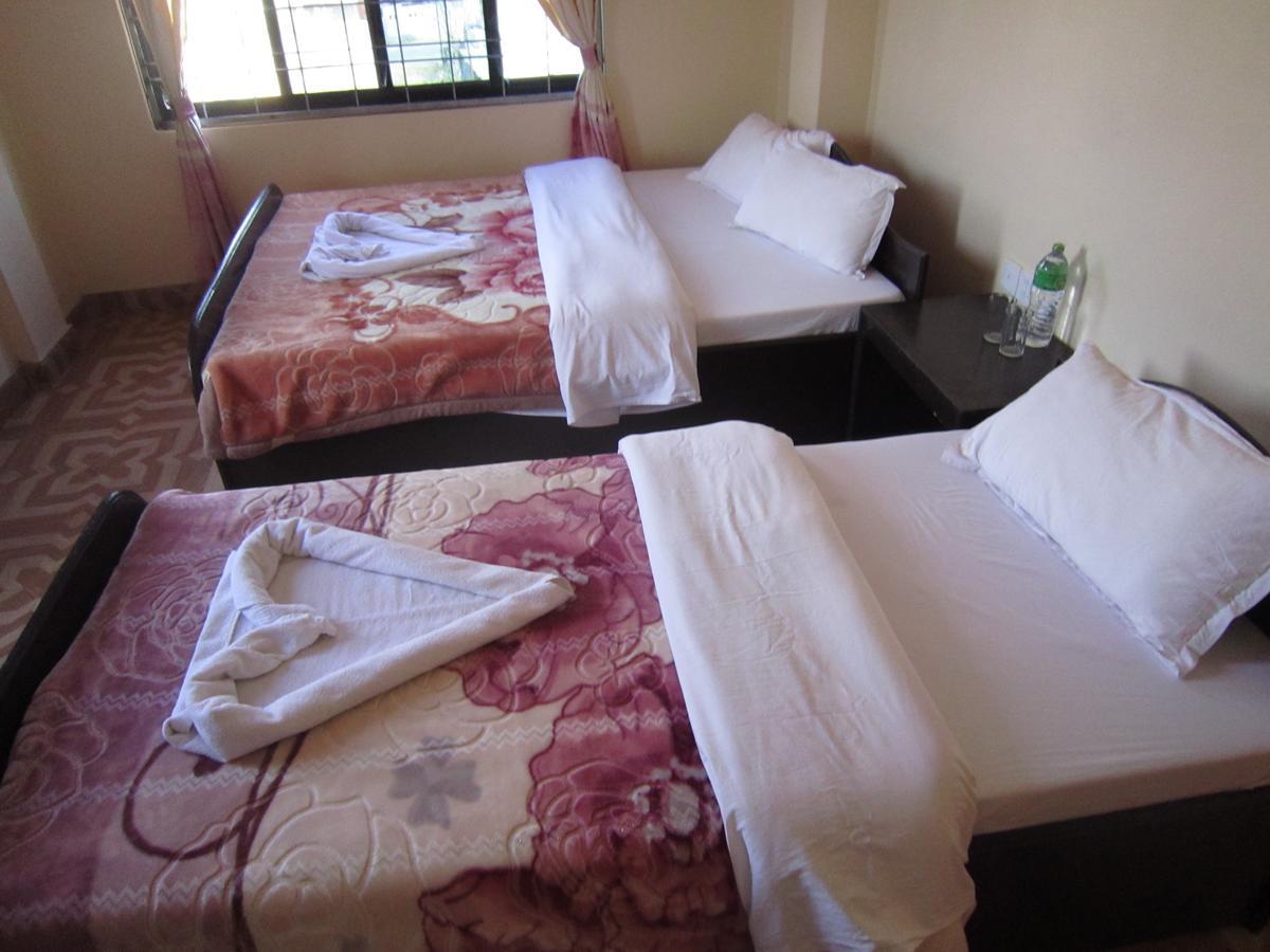 Hotel Sunflower Pokhara Bagian luar foto