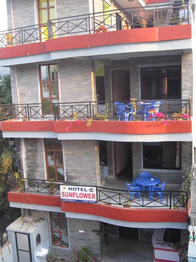 Hotel Sunflower Pokhara Bagian luar foto